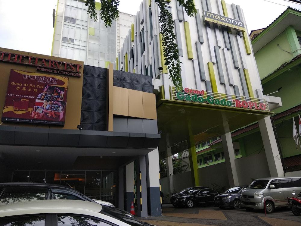 Maxonehotels.Com At Kramat Jacarta Exterior foto